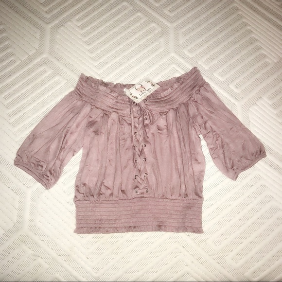 Off Shoulder Lace-up Top - Picture 6 of 6